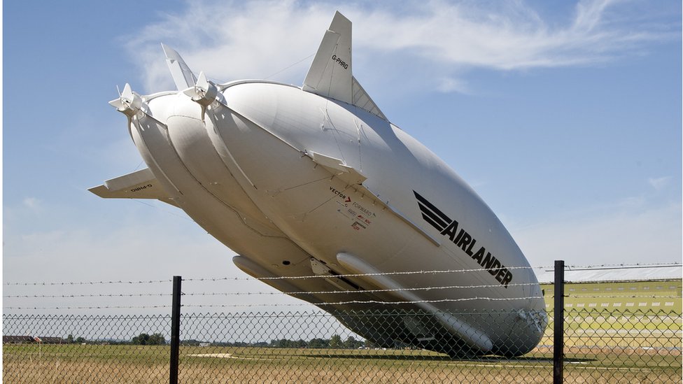 Airlander 10 crash-landed after mooring line snagged power cables - BBC News