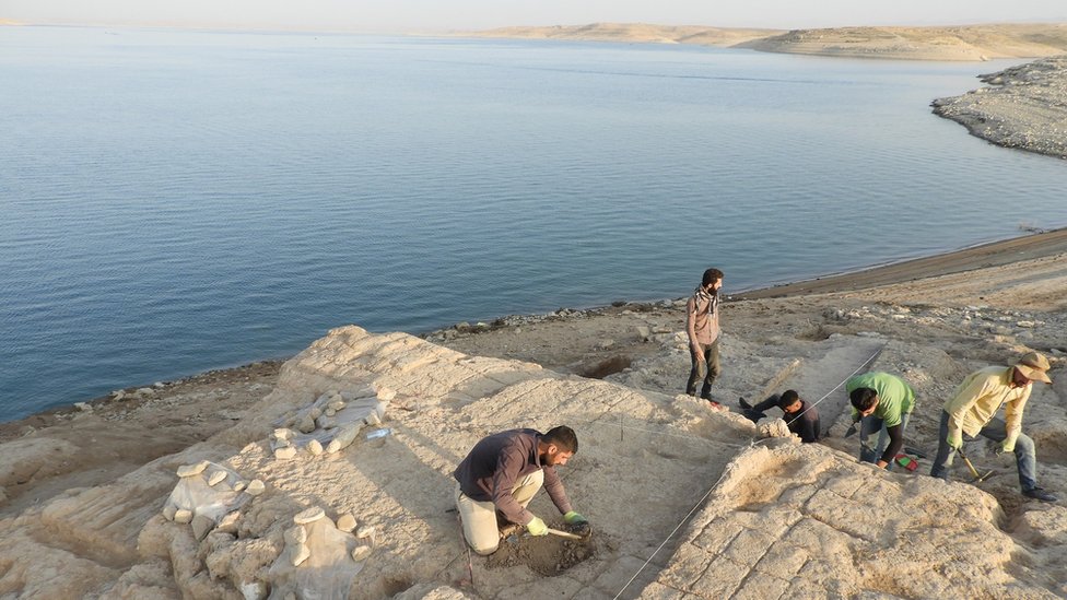 Excavaciones del palacio en la costa Excavaciones del palacio en la costa