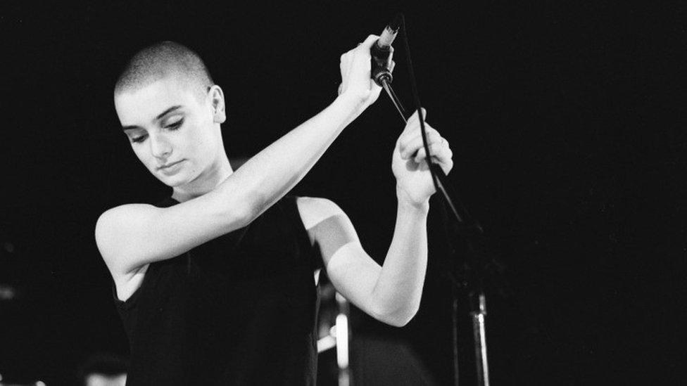 Sinéad O'Connor performing in Utrecht in 1988