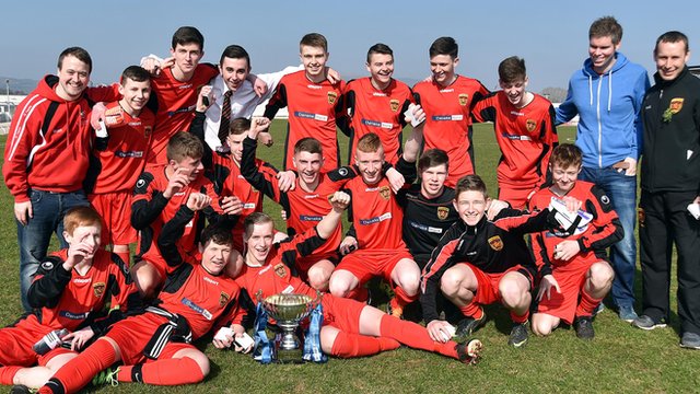 La Salle clinch Belfast Senior Cup title with 3-1 win over St Malachy's ...