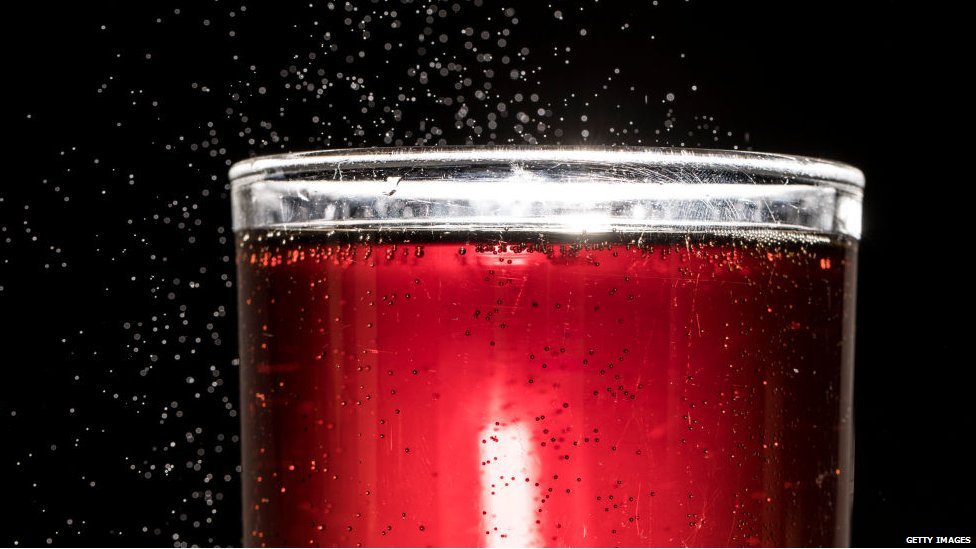 Fizzy glass of cola