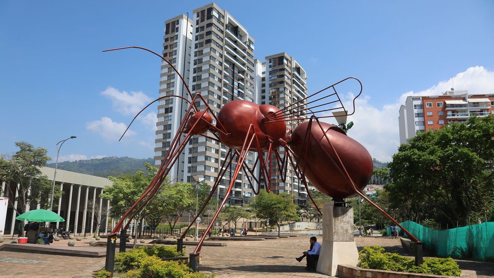 卡拉曼加市內一座螞蟻雕塑