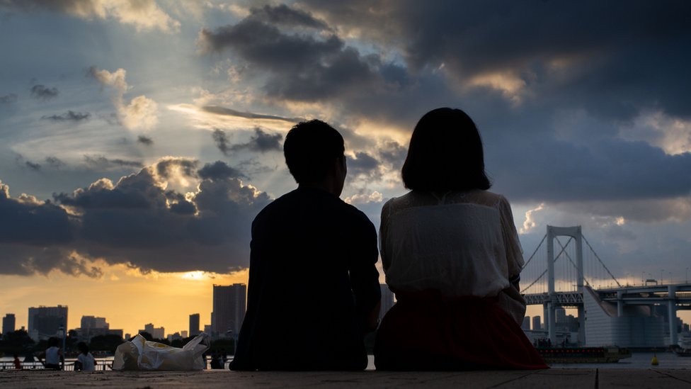 Par uživa u zalasku sunca, Tokio, Japan