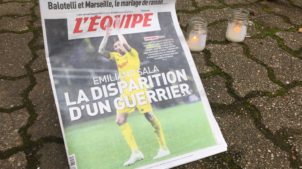 Portada del diario L'Equipe con Emiliano Sala.