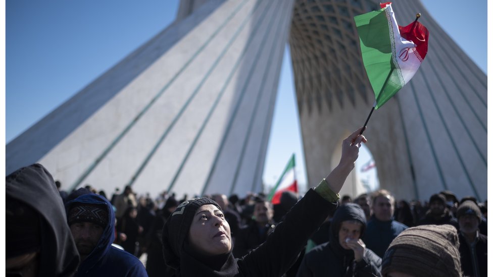 Иран отмечает годовщину исламской революции на площади Азади (Свободы)