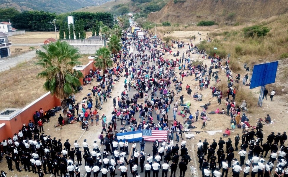 Guatemalan Police dissolves the caravan of thousands of people that blocked the road in Vado Hondo, Chiquimula, Guatemala, 18 January 2021