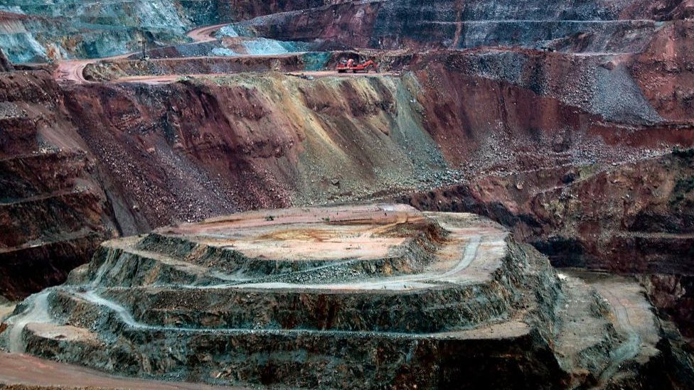 La industria minera mexicana pide al gobierno que considere al sector como una de las actividades esenciales y autorice su reactivación.