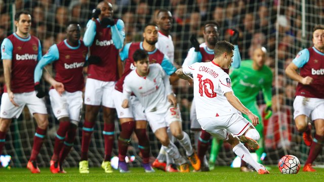 Philippe Coutinho's cheeky free-kick puts Liverpool level