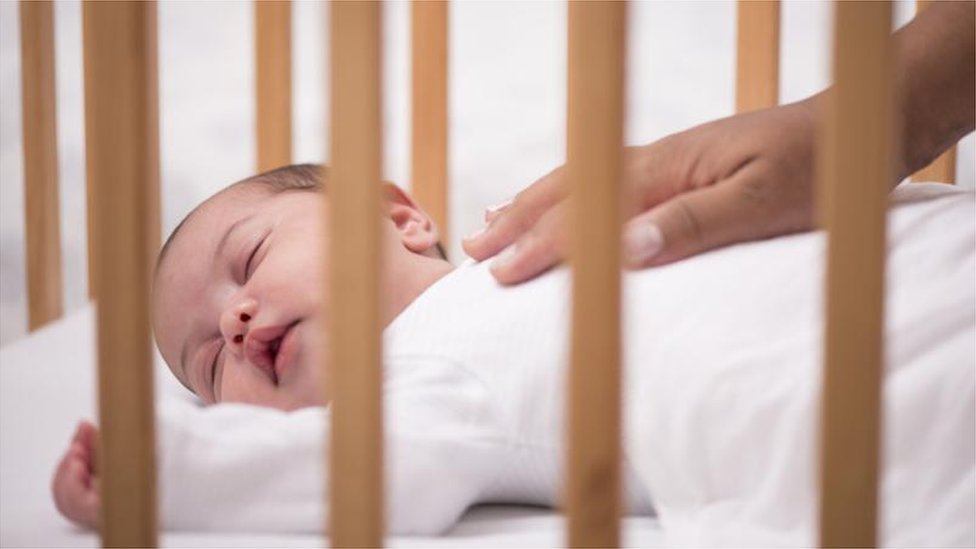 safe co sleeping with newborn uk