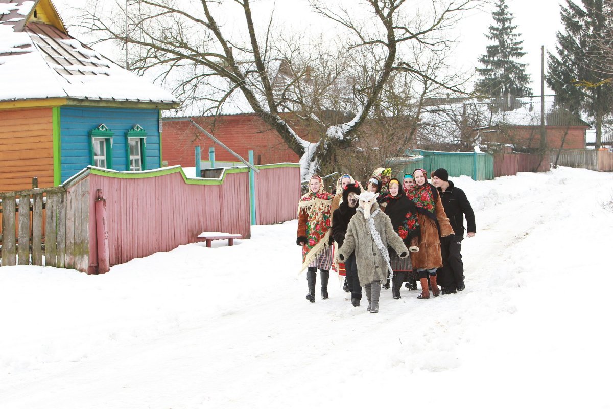 Колядникам на Чернігівщині кожухи саме стали в нагоді у цьогорічні різдвяні морози