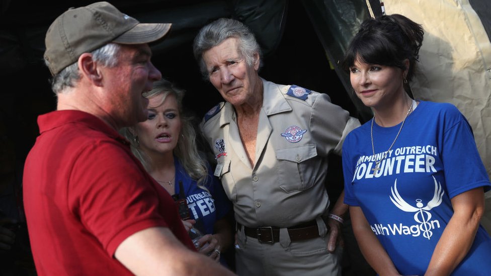 Brock recorre Estados Unidos para montar clínicas de atención médico libres de cargo. Stan Brock en Wise, Virginia el pasado mes de julio.
