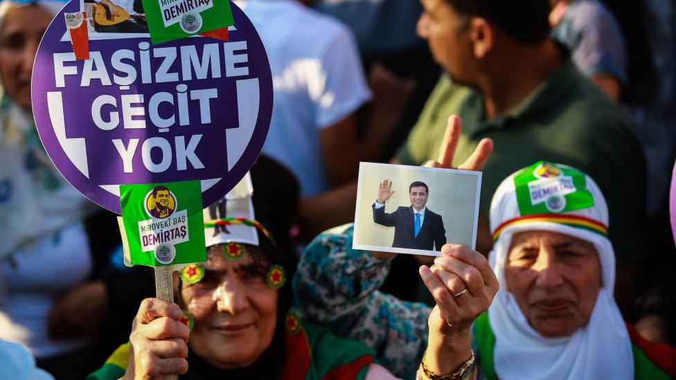 HDP supporters in rally holding pictures of former co-leader Selahattin Demirtas