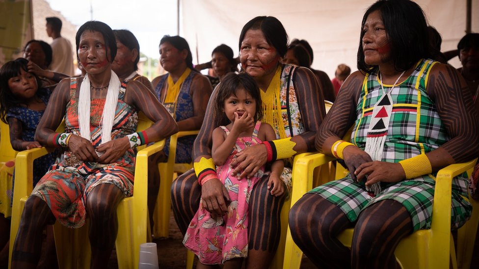 Женщины из числа коренных народов