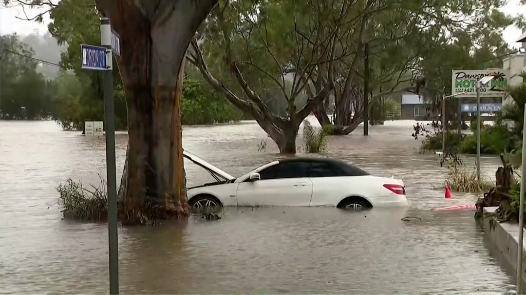 Australia floods: Severe flooding strikes Australian east coast again