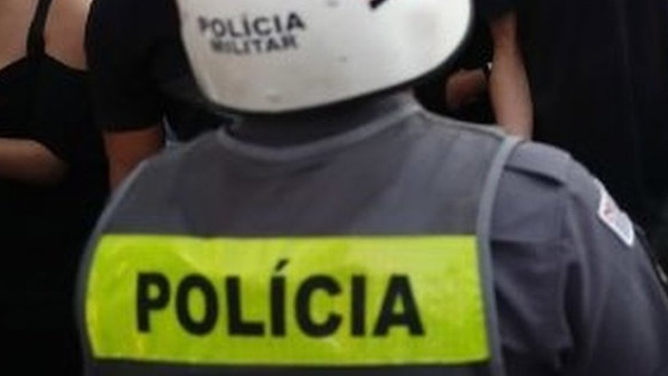 Brazil: Outrage over São Paulo policeman stepping on woman's neck