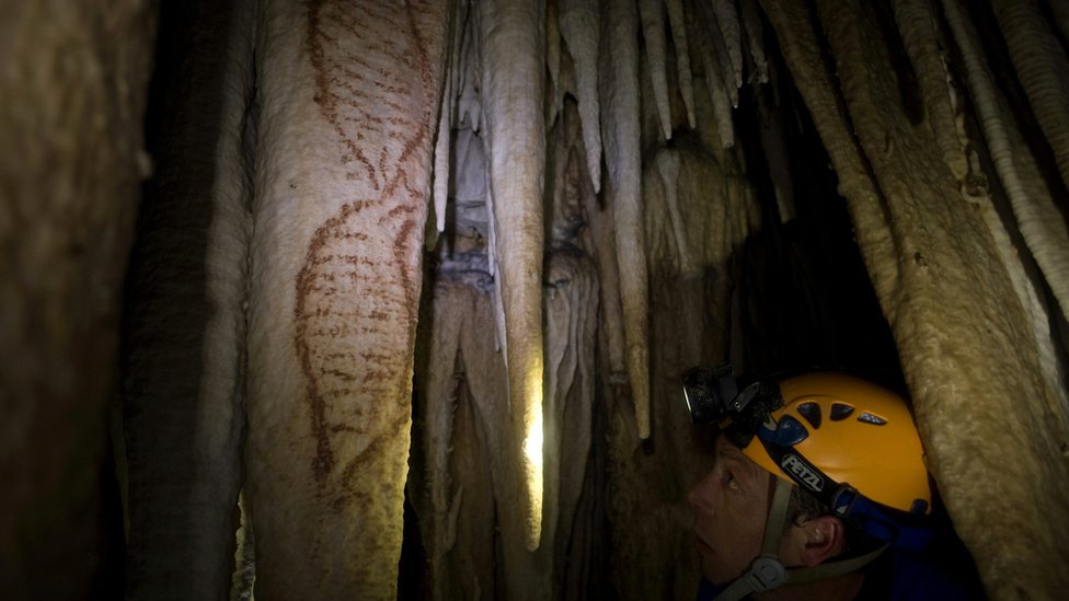 Cueva con arte neandertal.