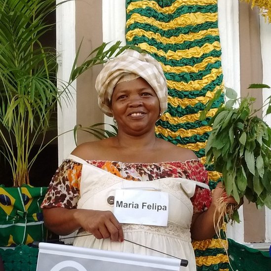 Mulher caracterizada de Maria Felipa na Bahia