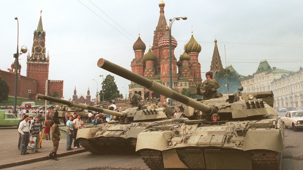 1991年8月，莫斯科紅場的坦克
