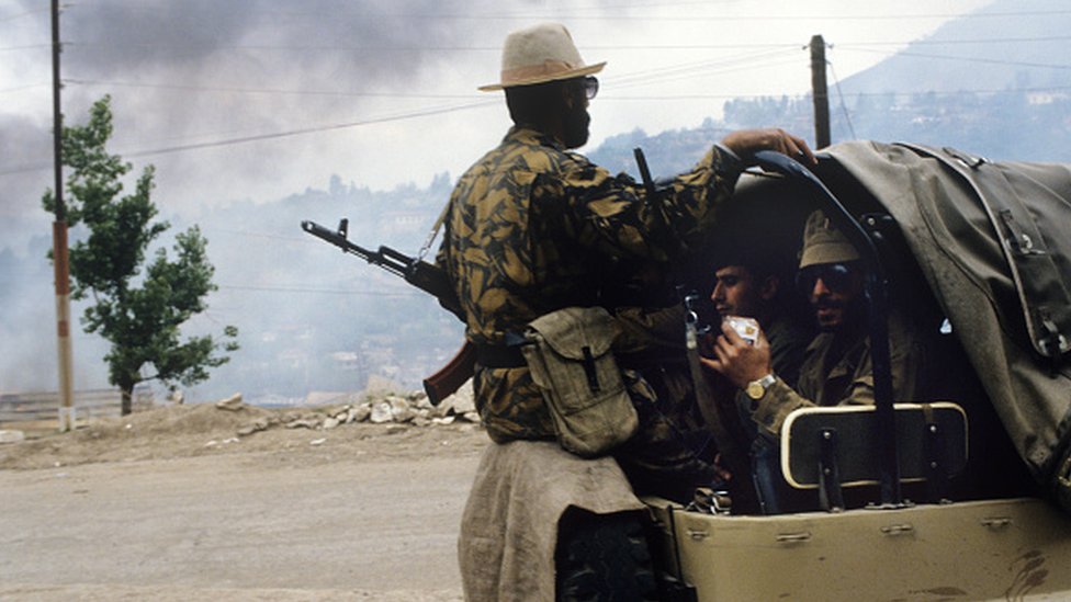 Ermeni askerleri 1992'de Dağlık Karabağ bölgesine doğru harekete geçti