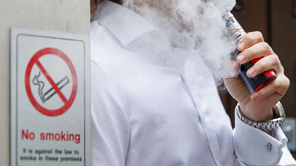 elfbar elfa kaufen Vaping illness: NY pursuing flavored e-cigarette ban, vape warnings main image 1