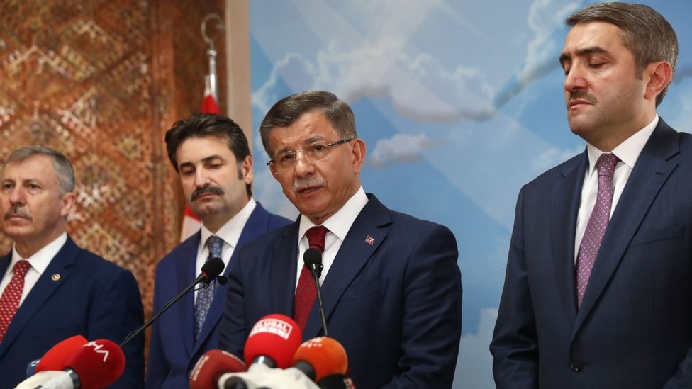 AKP'de kesin ihraç talebiyle Merkez Disiplin Kurulu