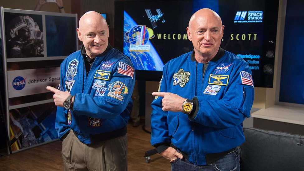 Scott (L) and Mark Kelly