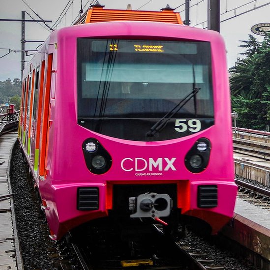Un tren del Metro de Ciudad de México