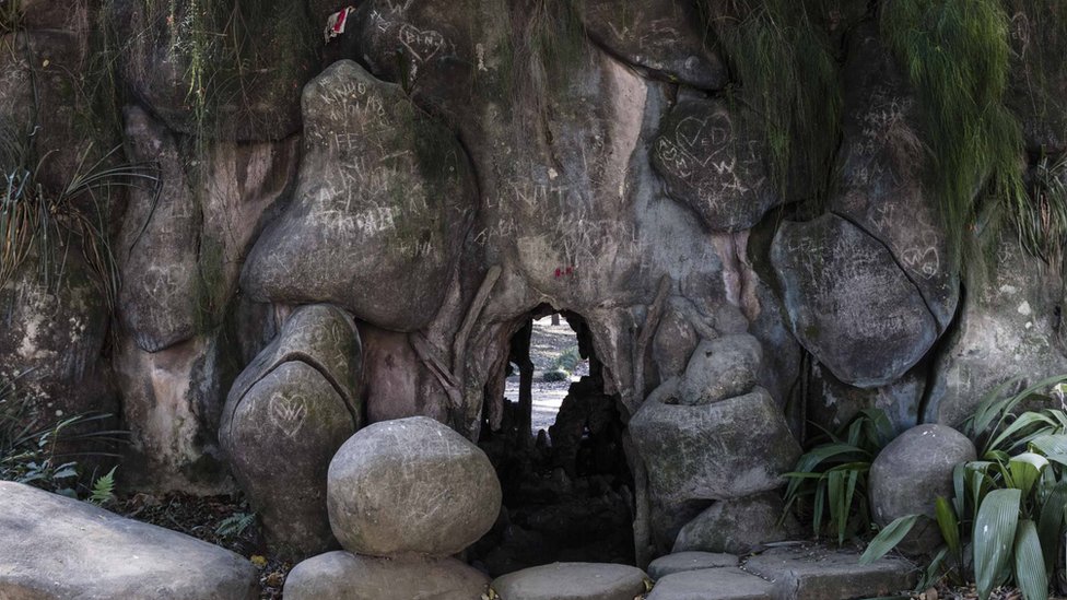 Gruta en Jardín de la Luz