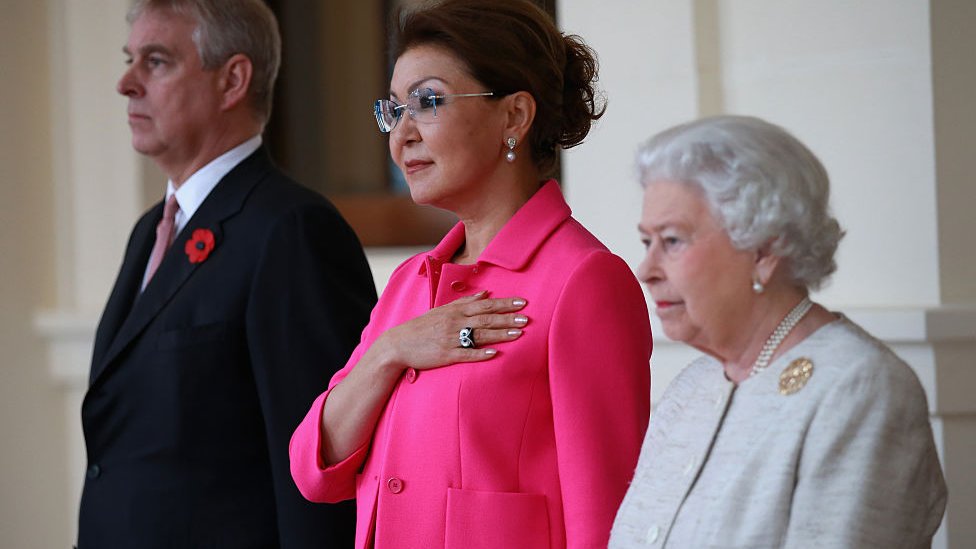Доктор Назарбаева с Королевой и принцем Андреем в 2015 году