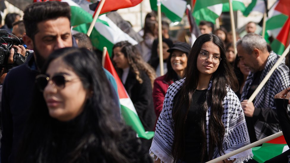 مسيرة يوم الأرض في سخنين شارك فيها عرب إسرائيل للمطالبة بالحقوق الفلسطينية