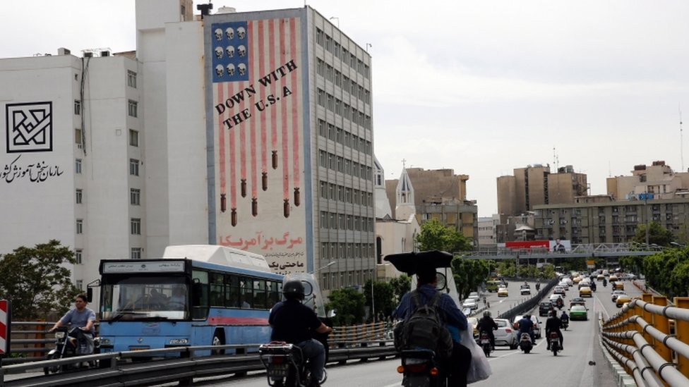 Anti-US mural in Tehran