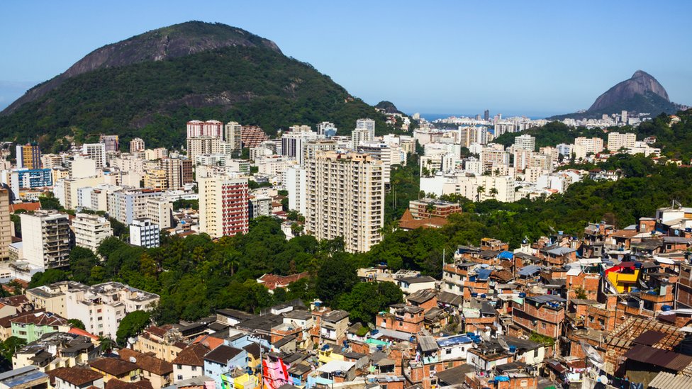 Las favelas de Río de Janeiro al lado de las zonas acaudaladas de la ciudad