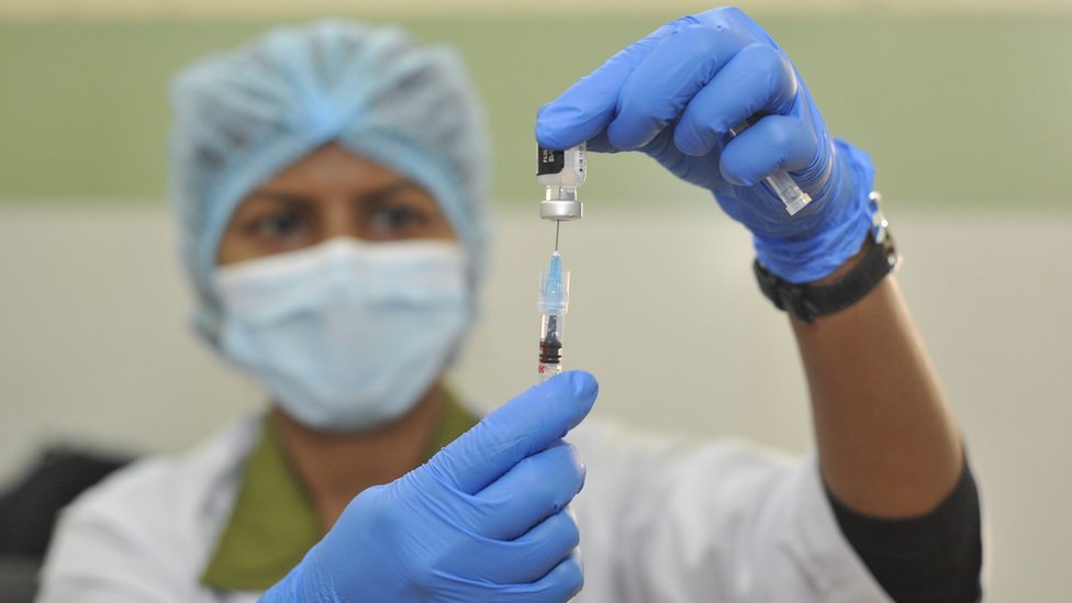 Dünya Sağlık Örgütü: Aşıların Omicron varyantına karşı etkili olmaması için bir sebep yok
