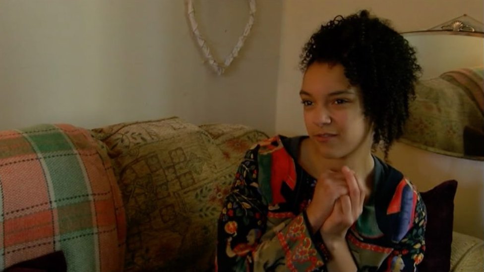 Kizzy Crawford New Songs Playlists Latest News Bbc Music