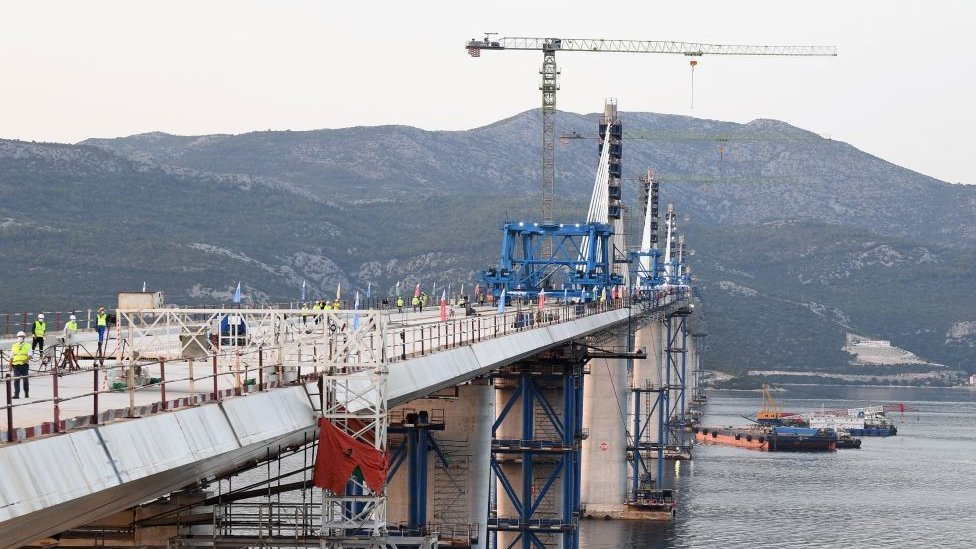 La Corporación de Carreteras y Puentes de China finaliza el puente Peljesac, en Croacia
