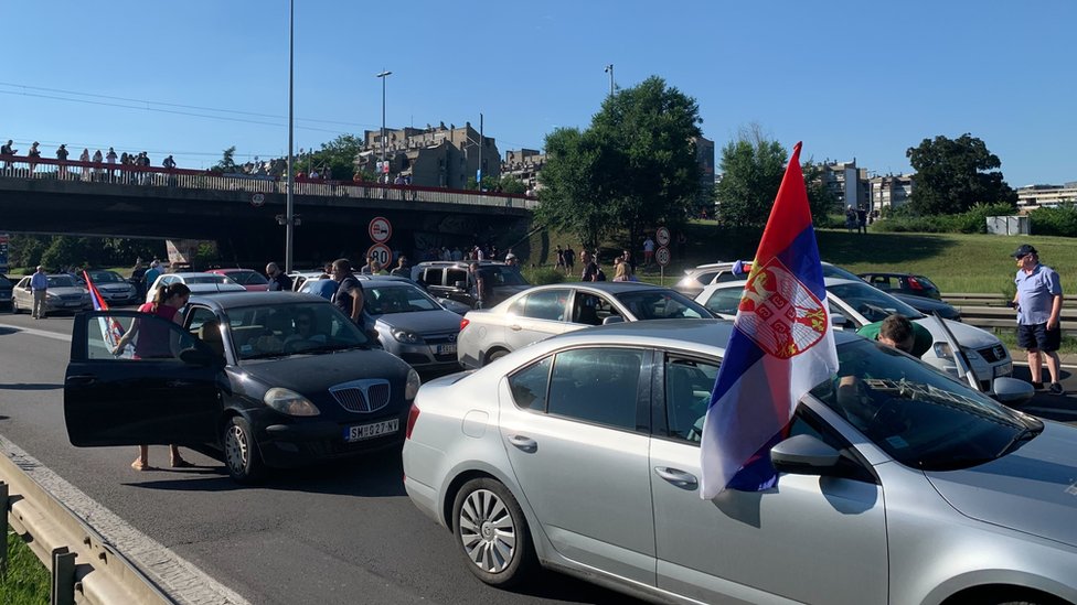 „Srbija protiv nasilja": Deveti protest u Beogradu, šetnja do televizije Pink, skupovi nastavljeni i u drugim gradovima 10 blokada