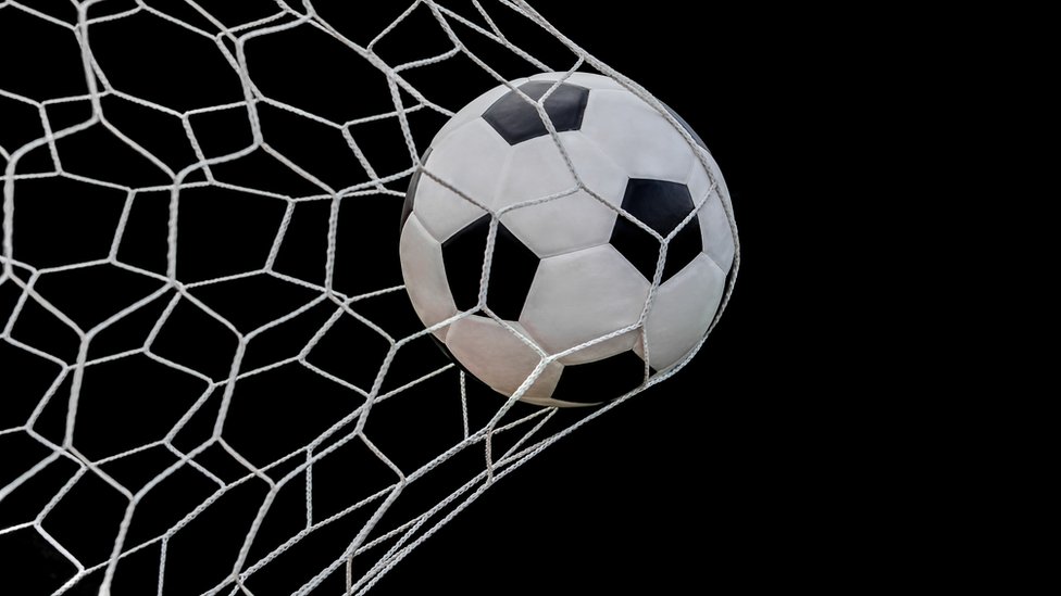 El orgullo de Brodie: la red. Pelota en red