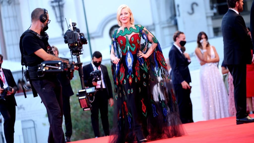 تقود لجنة مهرجان البندقية الممثلة الاسترالية كيت بلانشيت