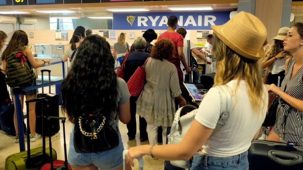 ryanair excess baggage cost