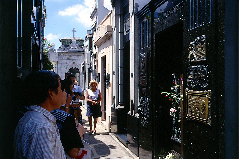 La tumba de Evita Perón en el cementerio de la Recoleta