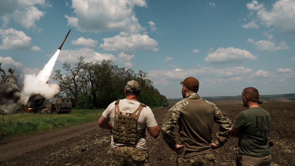 Ukraine war: Dozens of Russian troops 'die in air strike'