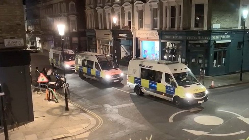 Полиция в Ноттинг-Хилле