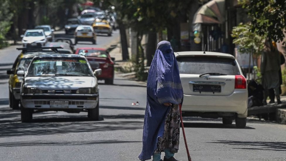 Mujer afgana