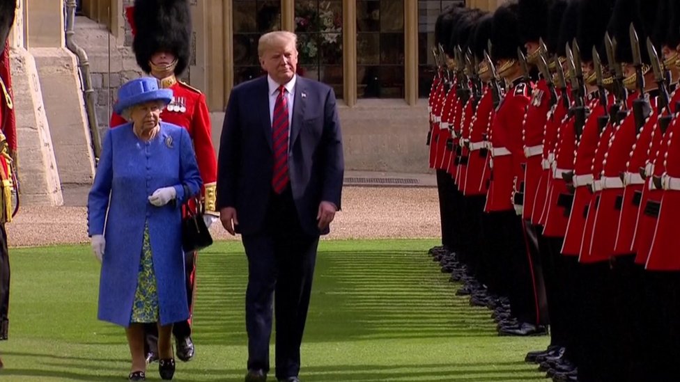 التقى ترامب وزوجته بالملكة في قصر وندسور