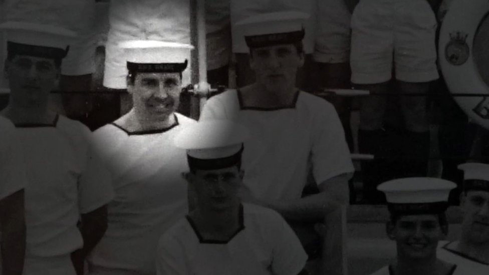 Джо Усалис во время службы в Королевском флоте