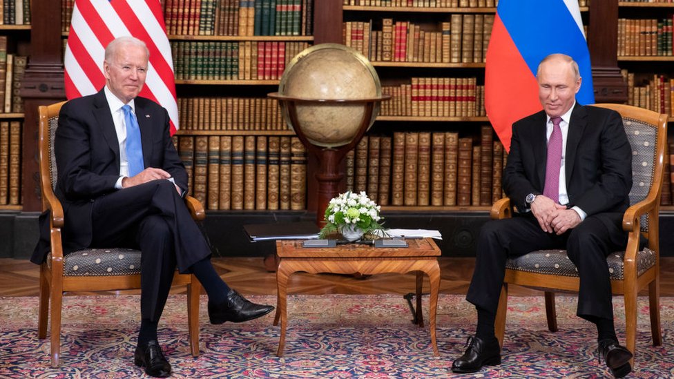 الرئيسان بوتين وبايدن في لقاء جنيف