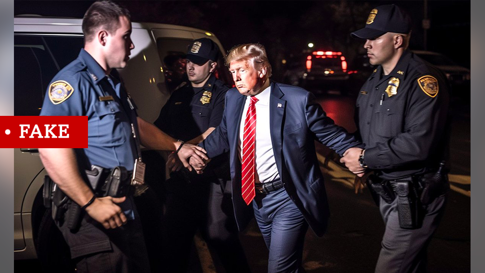 Imagen falsa de Donald Trump siendo arrestado.