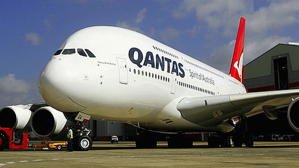 Qantas stands down 2,500 staff over Sydney lockdown