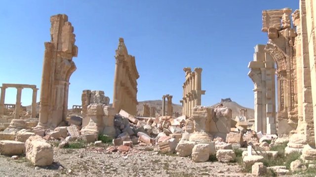 Palmyra: Inside ruins of ancient city retaken from IS - BBC News