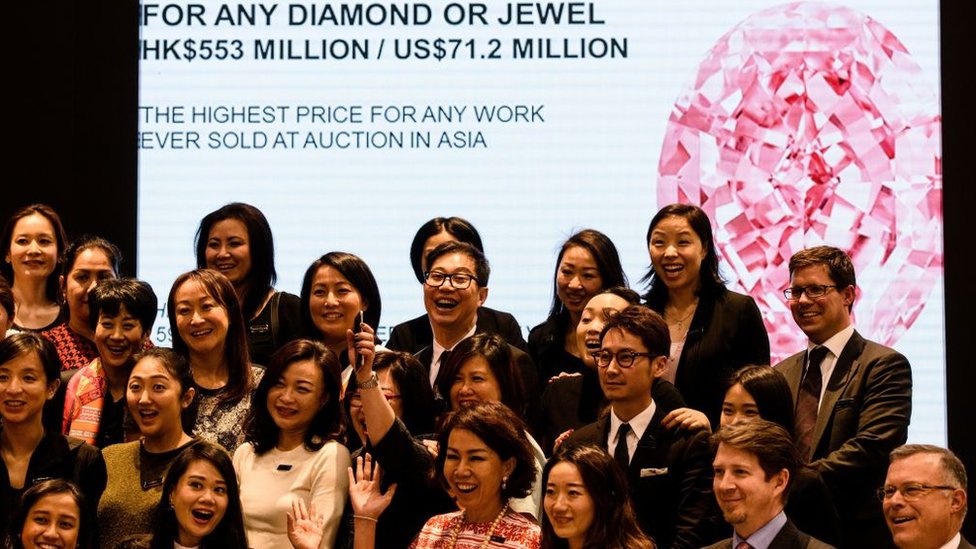 La puja se produjo en la casa de subastas Sotheby's en Hong Kong. subasta en Sotheby's